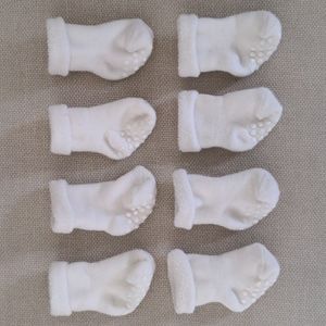 [SOLD] Hanna Andersson Best Ever First Socks White NB